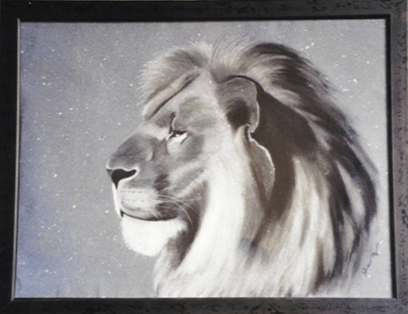 tete de lion fusain